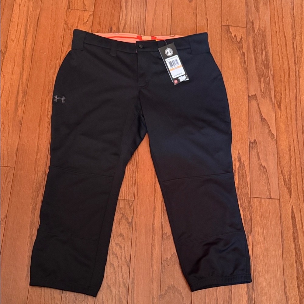 Under Armour HeatGear Women’s Black Cropped Capri Pants NWT Size small petite